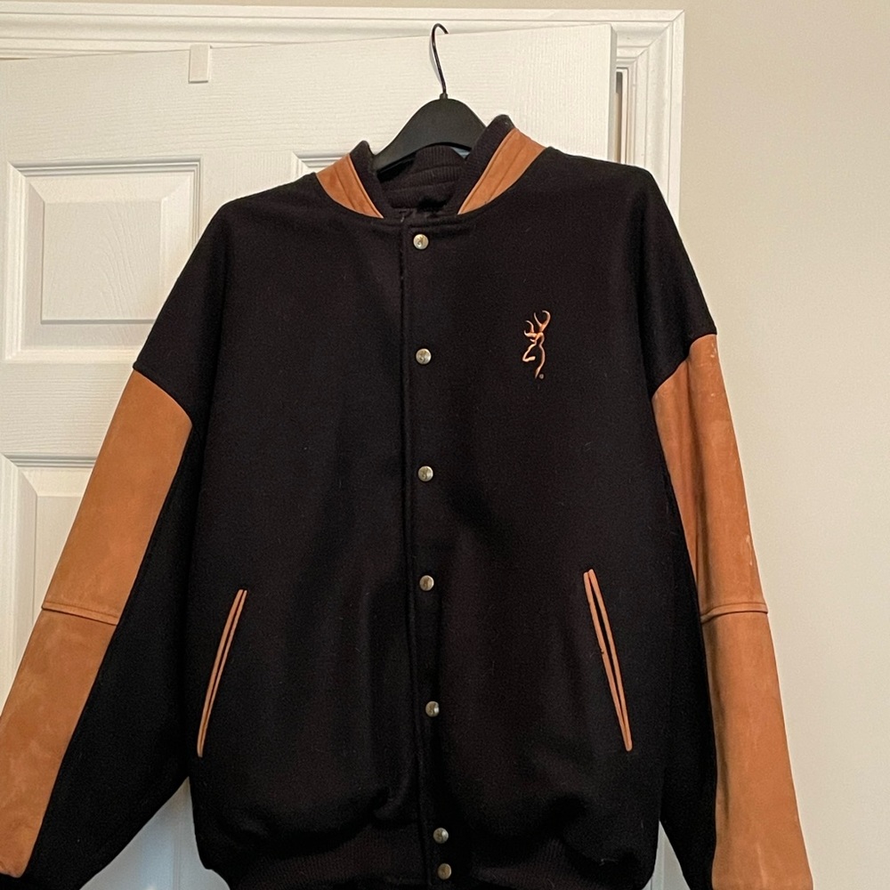 Browning wool stadium jacket Please notice a few tiny spots on leather sleeve.